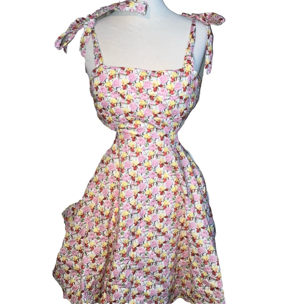 Mabel Gorgeous Floral Cut Out Mini Dress Size L White, Pink, Yellow Flowers